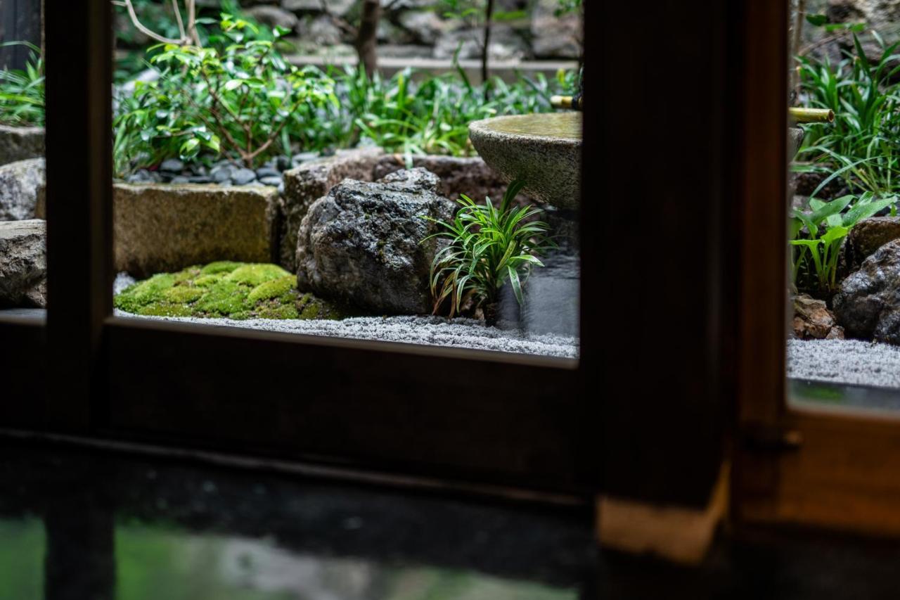 Вилла Suigetsu Machiya House Киото Экстерьер фото